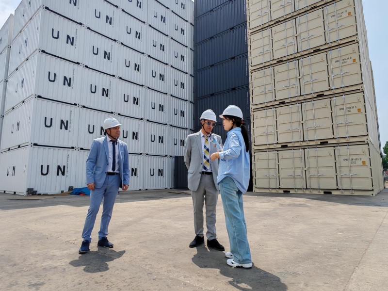 Visita a la planta de fabricación de contenedores marítimos de Eteu Containers